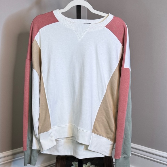 Vinyl Icons Tops - Vinyl Icons Cream Sweatshirt Size large